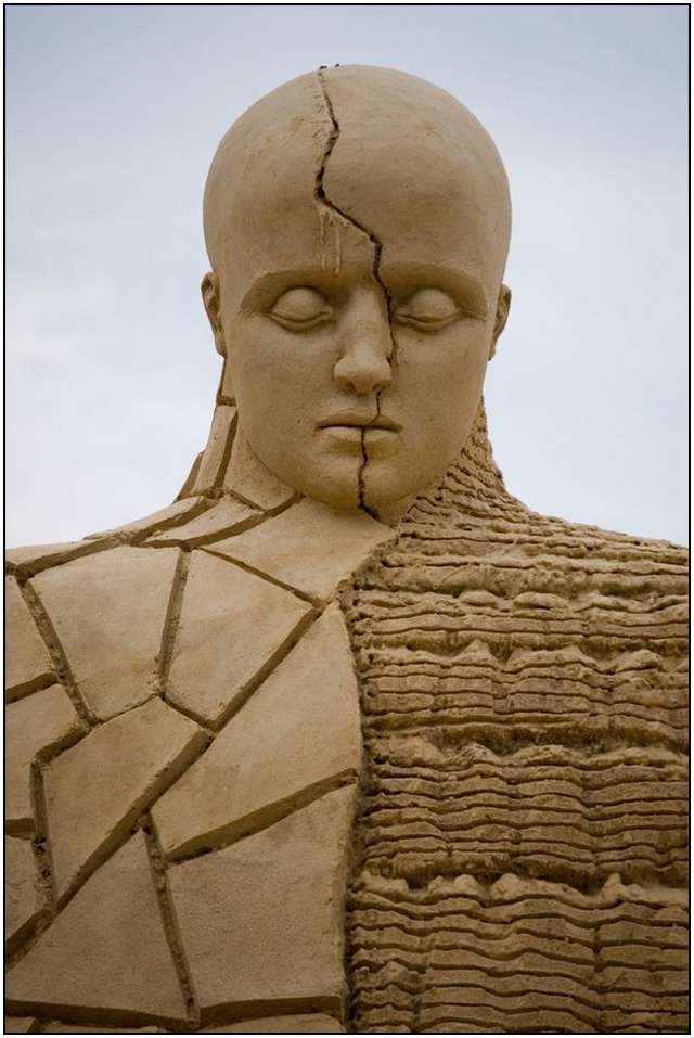 Click image for larger version

Name:	Sand-Sculptures-30.jpg
Views:	1
Size:	63.4 KB
ID:	1303856