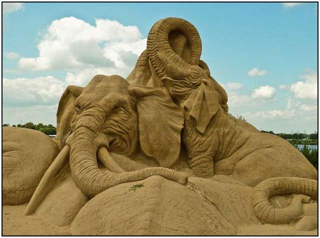 Click image for larger version

Name:	Sand-Sculptures-09.jpg
Views:	1
Size:	40.7 KB
ID:	1303858